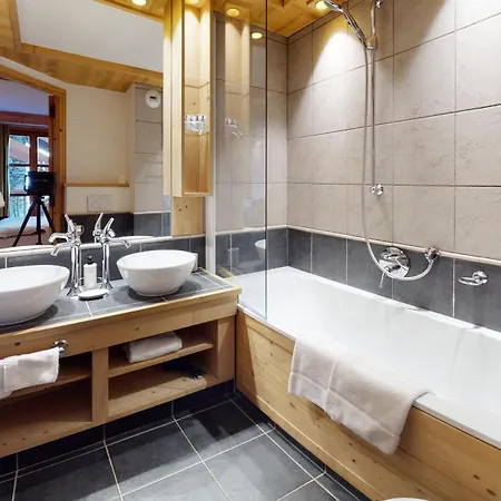 Aparthotel Le Lys Martagon 4*