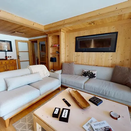 Le Lys Martagon Aparthotel 4*